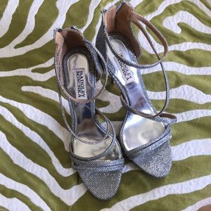NWOB Badgley Mischka silver glitter heeled sandals